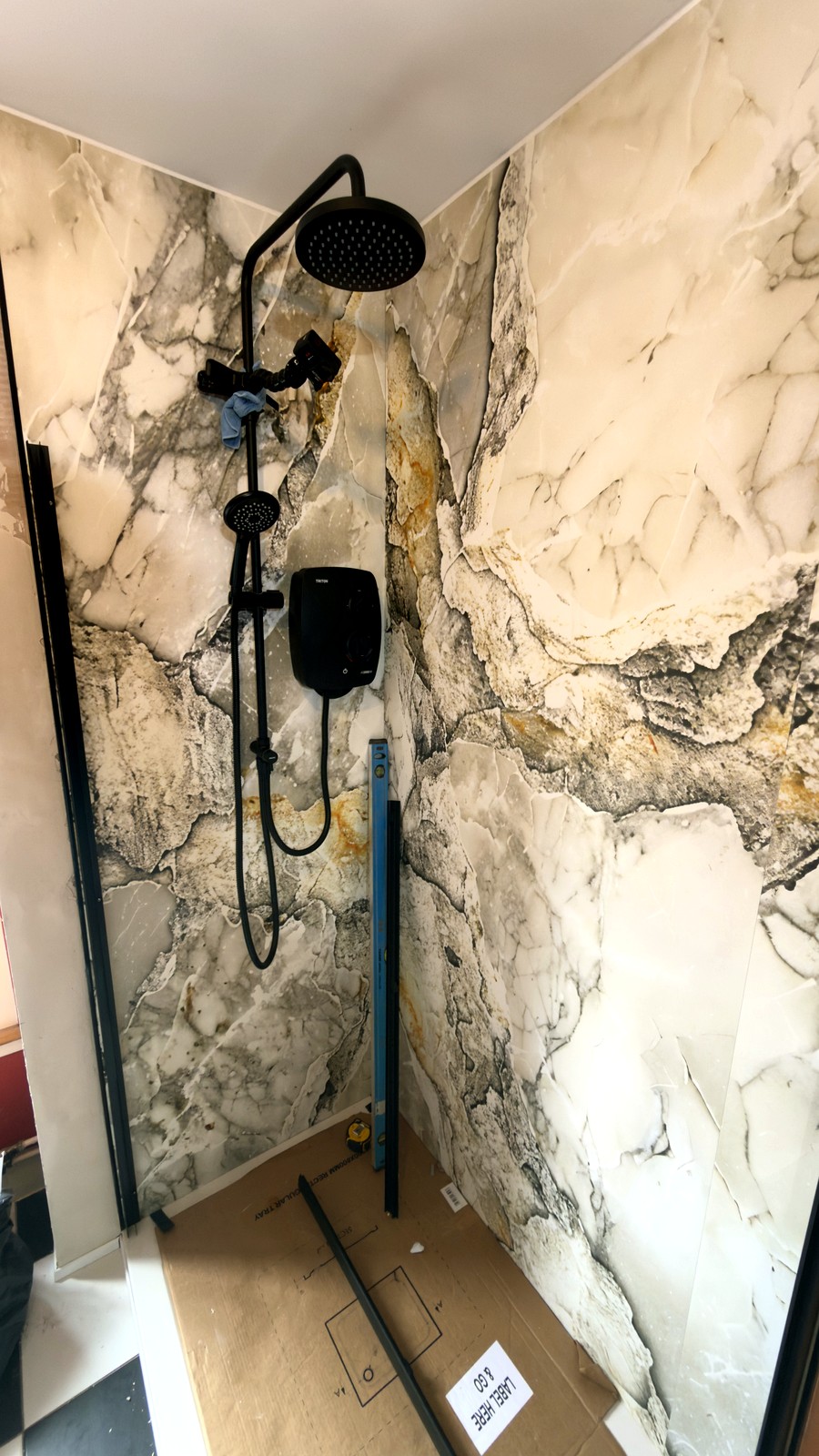 Bathrooms project by OddJobs